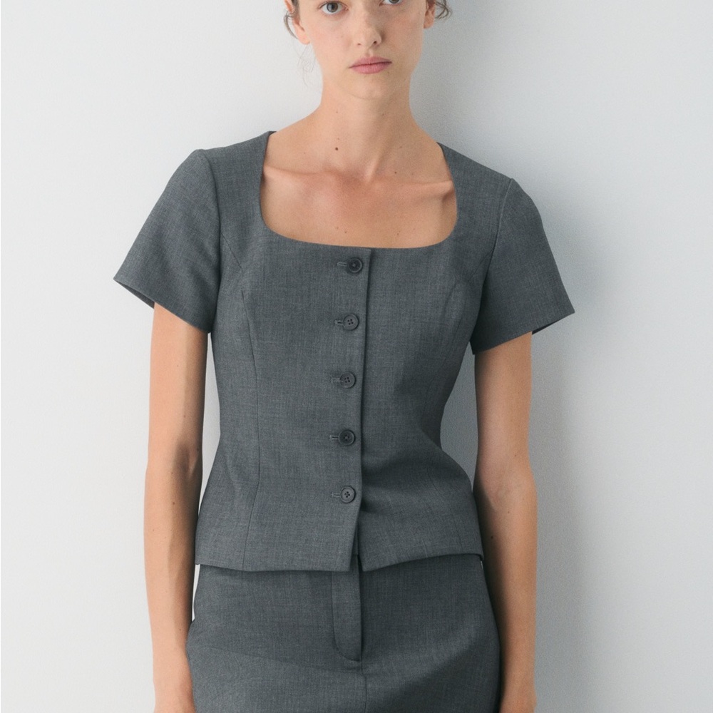 Babaton Fidelity Top